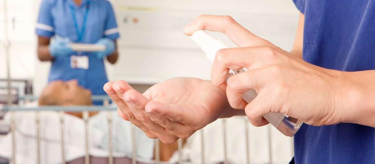 Uszkodzenia skóry rąk u&nbsp;personelu medycznego – przyczyny i&nbsp;profilaktyka